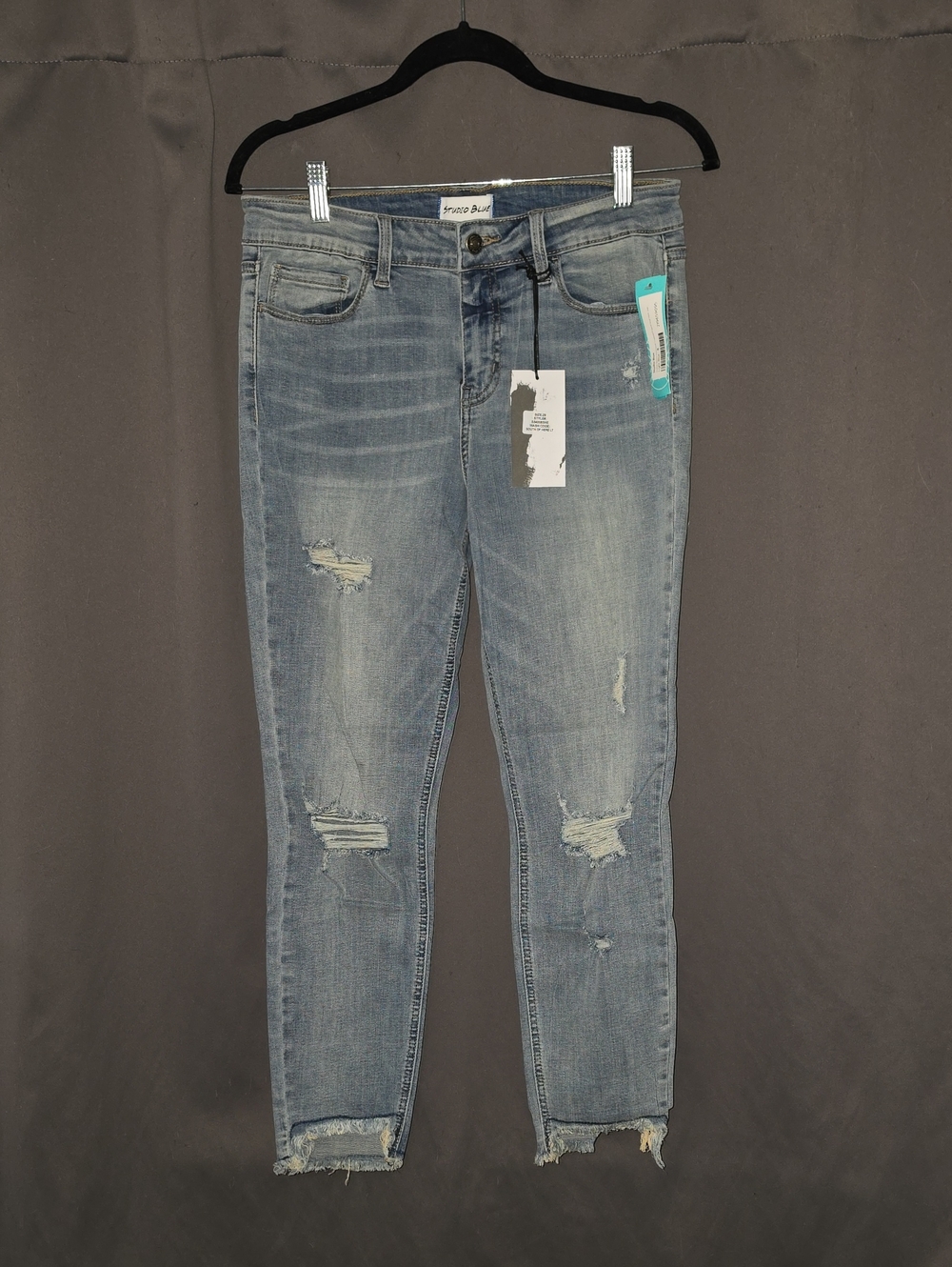 Distressed Light Blue Ankle Jeans by Franco Blue